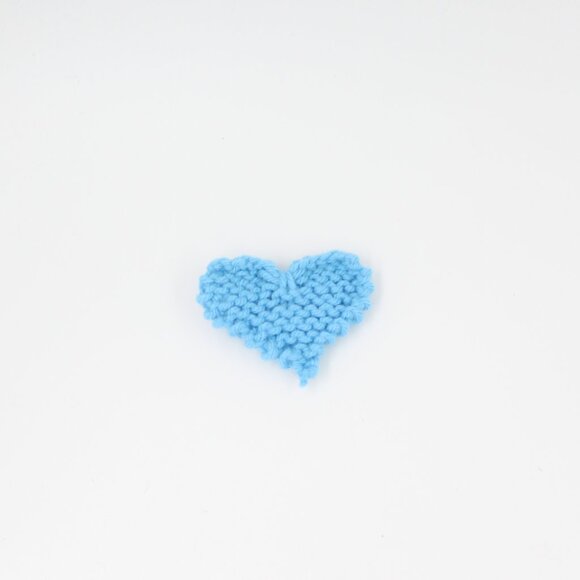 Handmade Hand Knit Sew-on Blue Heart Shaped Appliqué - Picture 1 of 1